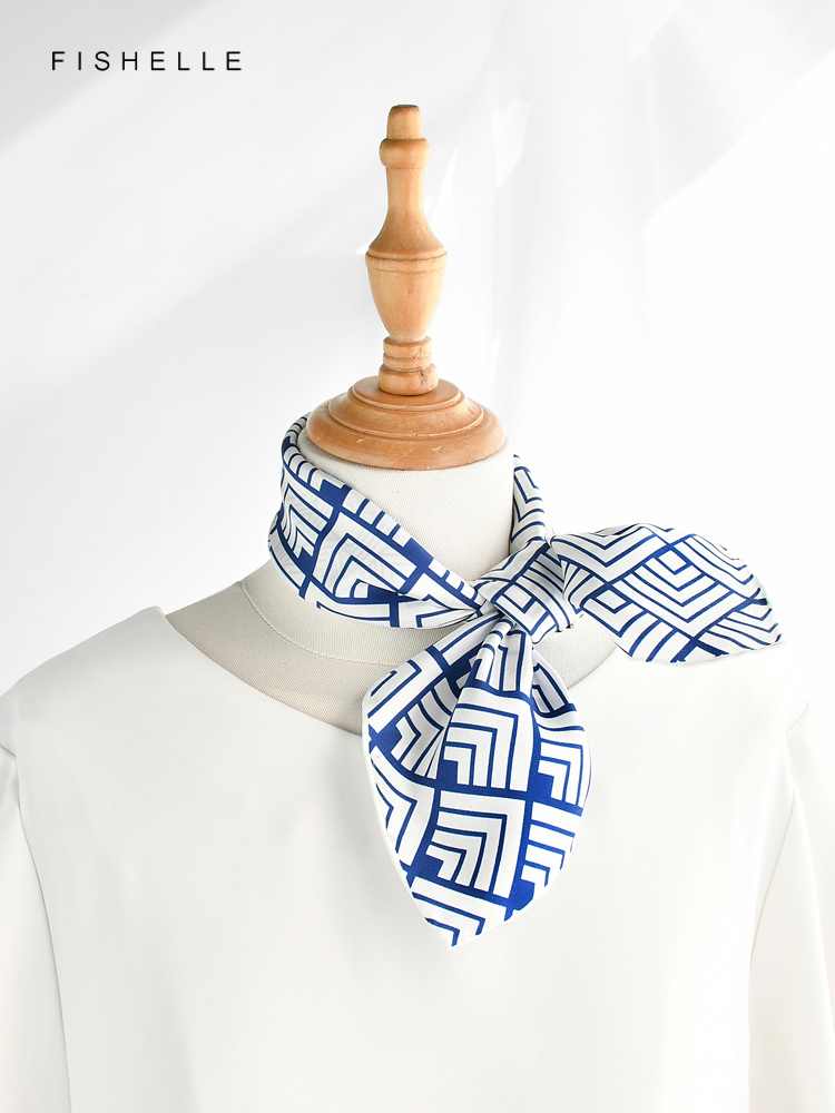 Geometrische Gedrukt Real Zijd - Ascot Neck Scarf recensie en prijs